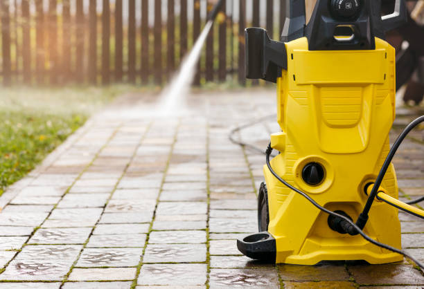 Best Patio and Deck Pressure Washing  in Deephaven, MN
